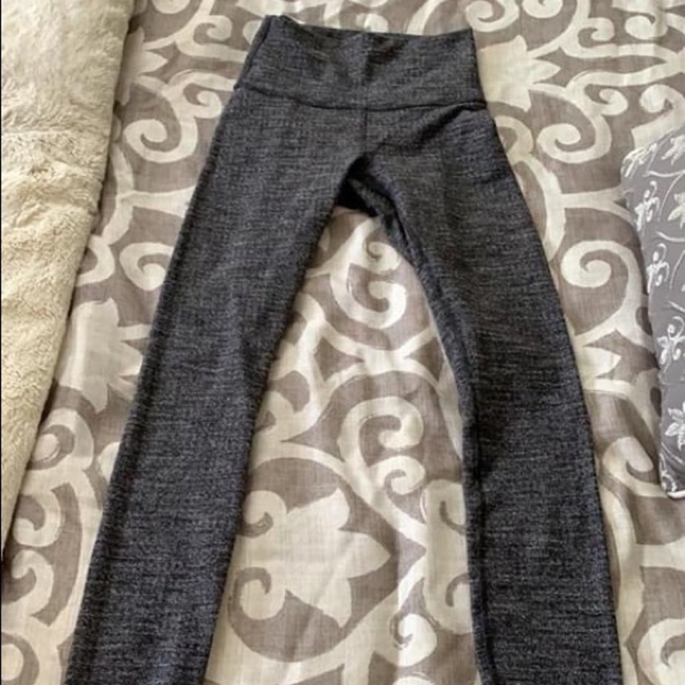 grey wunder under